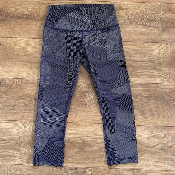Lululemon Wunder Under High-rise Crop Etch Hail Midnight Navy 15 “ - Picture 2 of 8